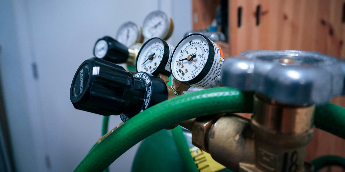 Permabond MH052 for oxygen pipelines and medical gas systems